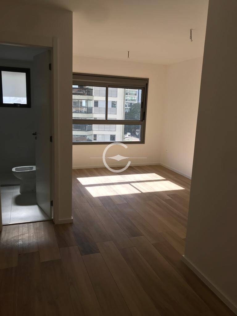 Apartamento à venda com 3 quartos, 143m² - Foto 12