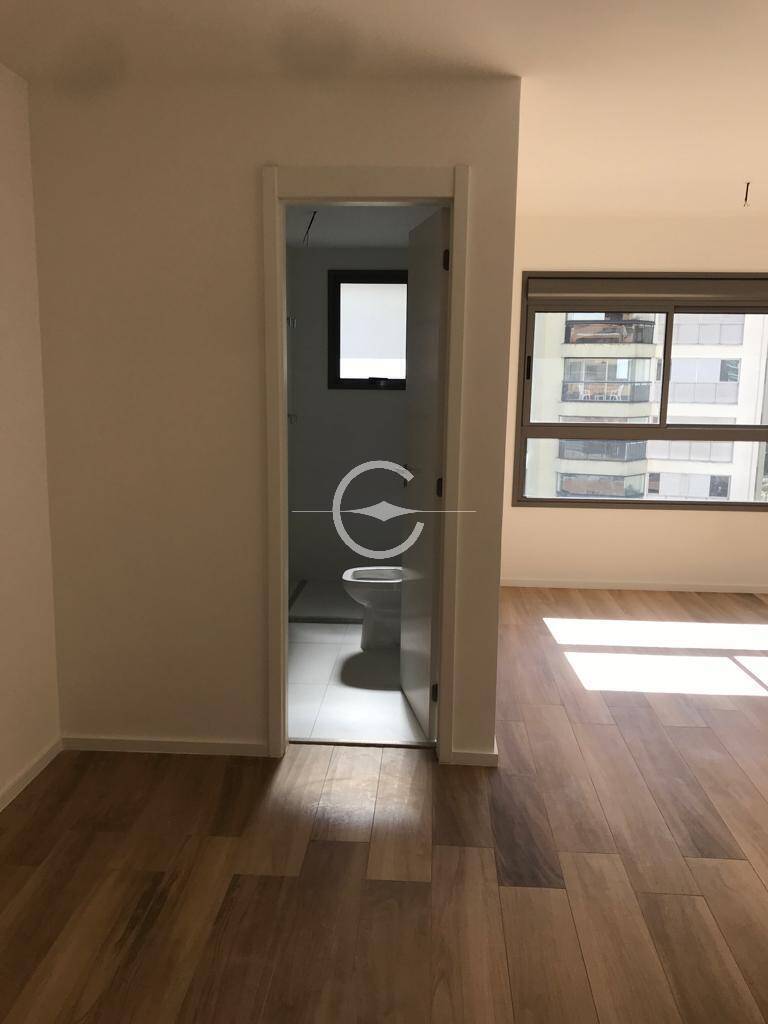 Apartamento à venda com 3 quartos, 143m² - Foto 8