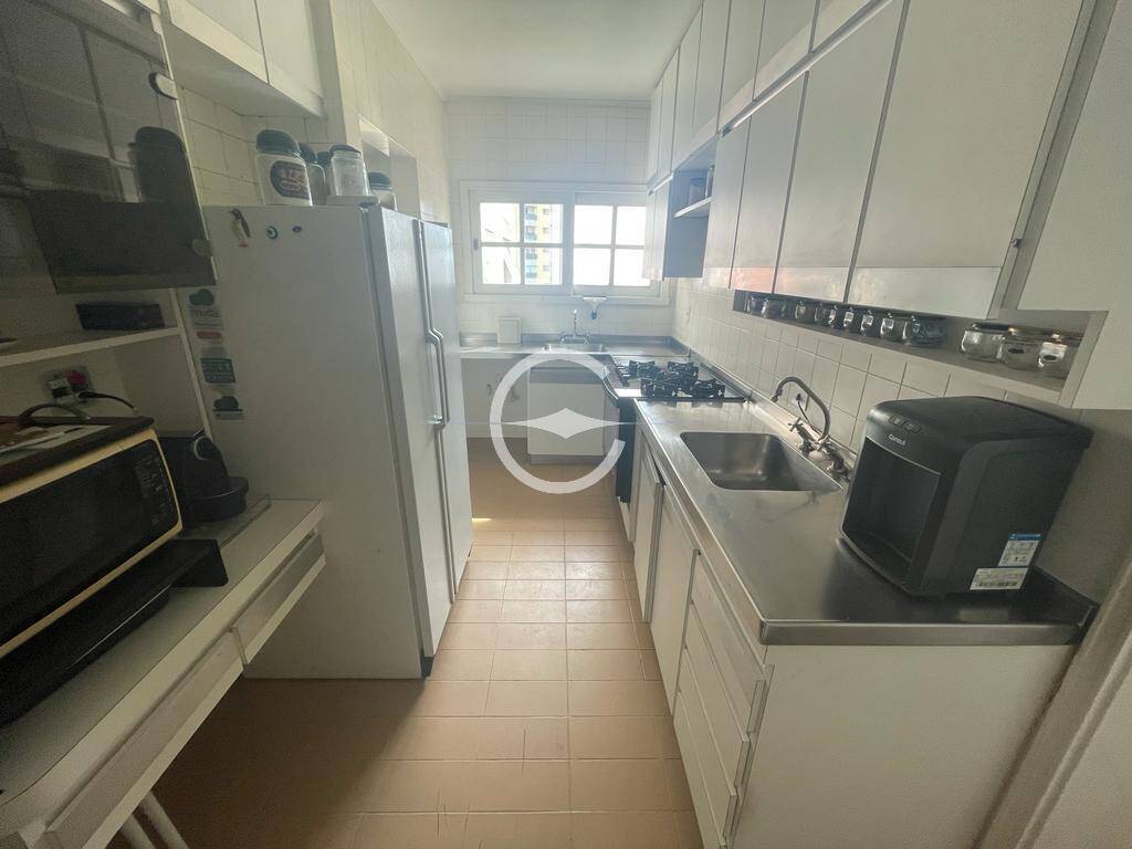 Apartamento à venda com 4 quartos, 210m² - Foto 10