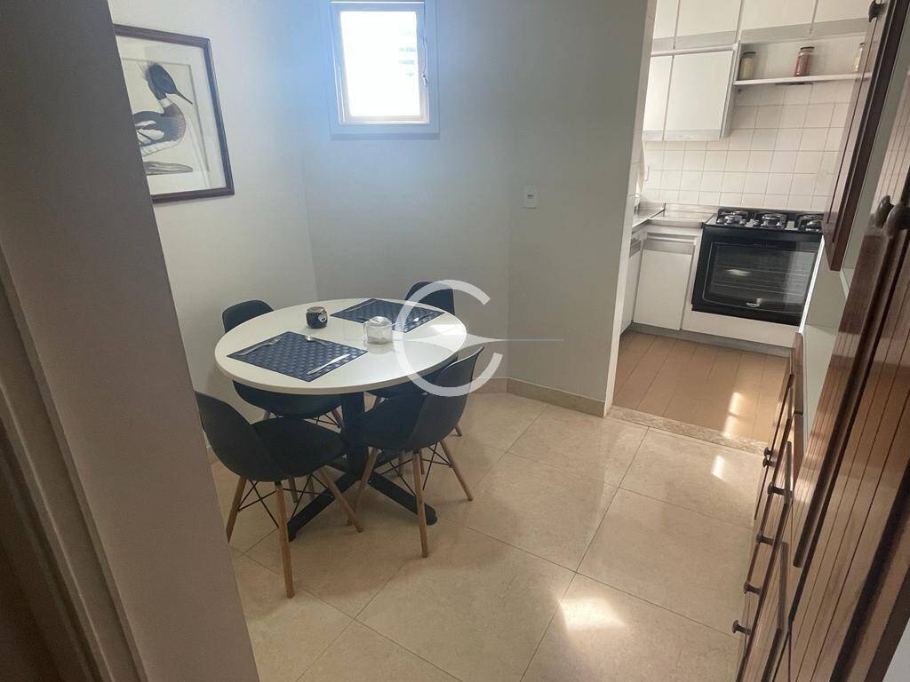 Apartamento à venda com 4 quartos, 210m² - Foto 4