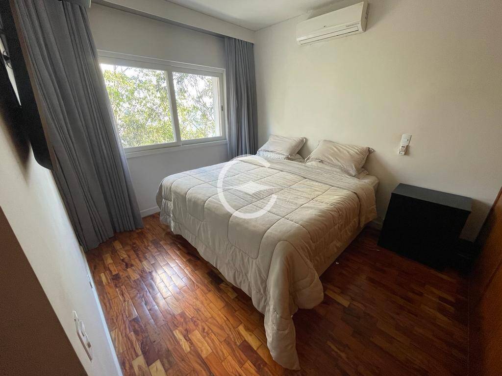 Apartamento à venda com 4 quartos, 210m² - Foto 5