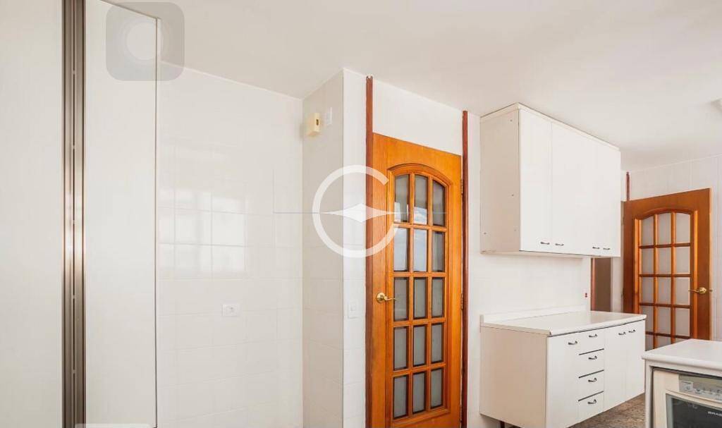 Apartamento à venda com 3 quartos, 160m² - Foto 19