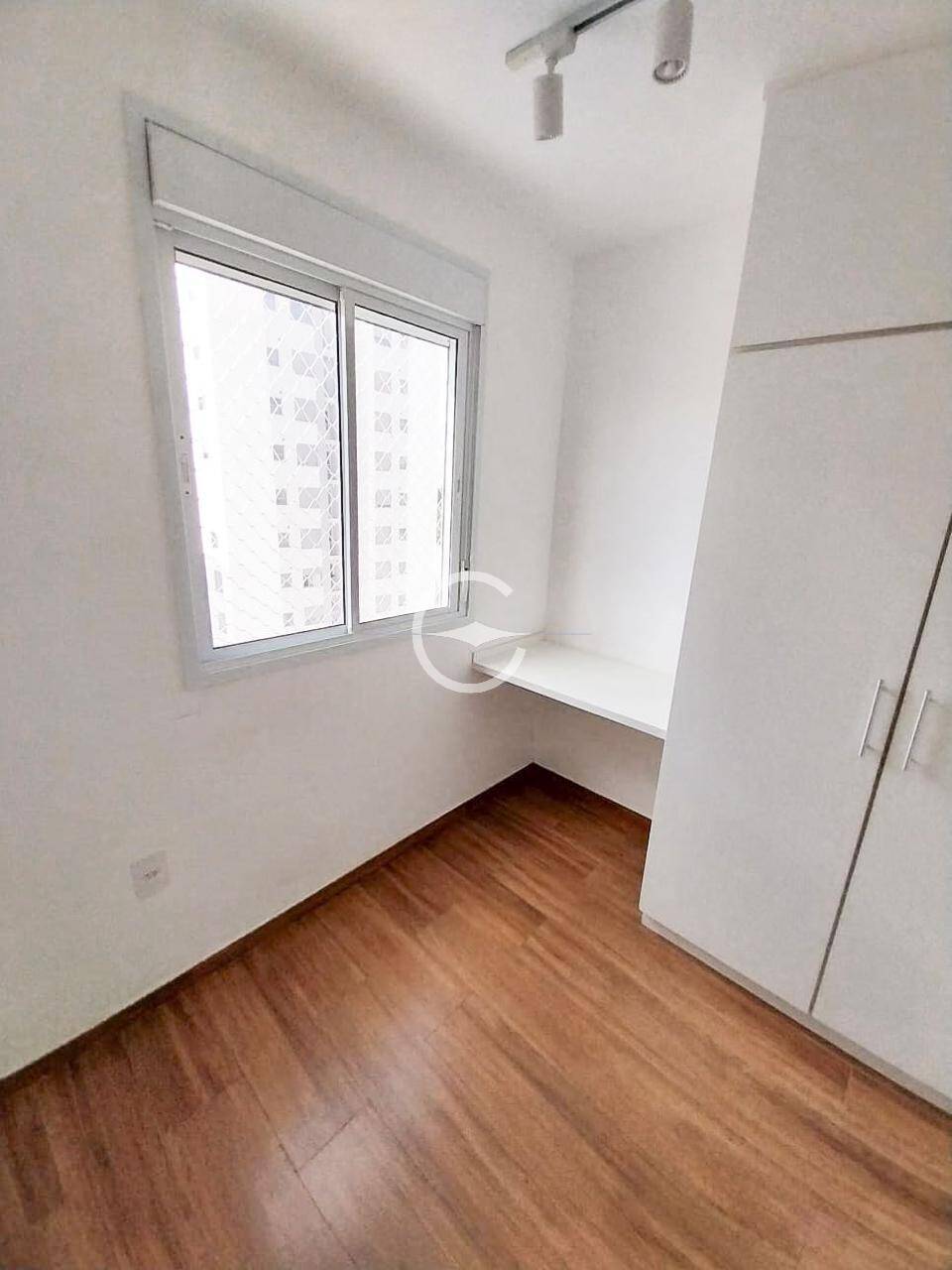 Apartamento à venda com 2 quartos, 45m² - Foto 10