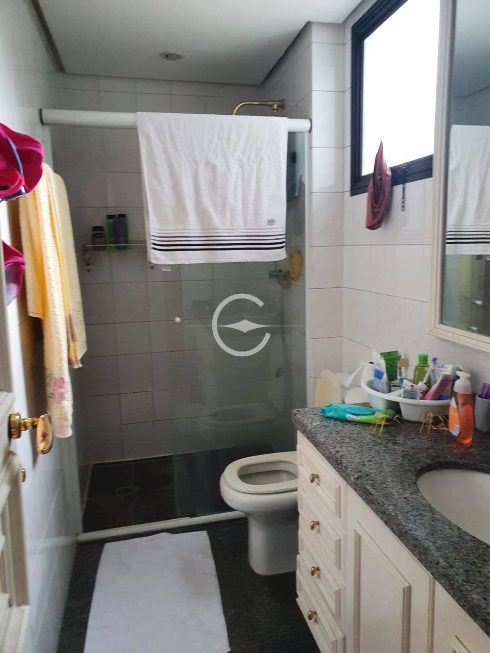 Apartamento para alugar com 3 quartos, 185m² - Foto 18