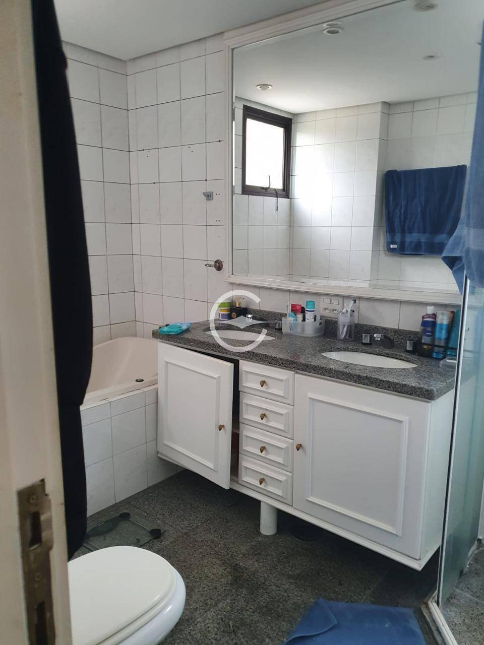 Apartamento para alugar com 3 quartos, 185m² - Foto 24