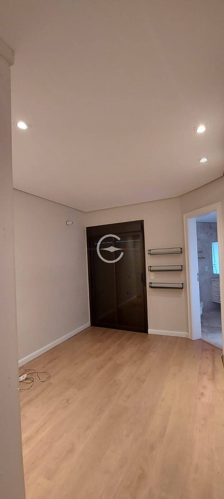 Apartamento à venda com 3 quartos, 240m² - Foto 12