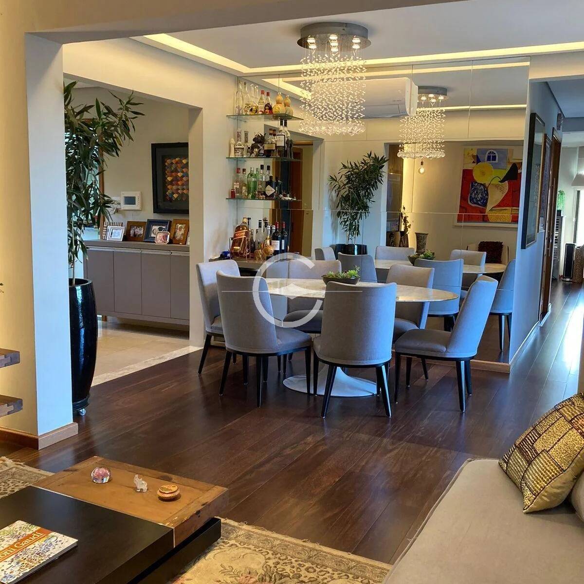 Apartamento à venda com 3 quartos, 165m² - Foto 3