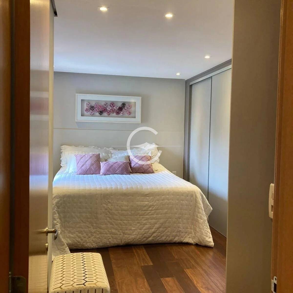 Apartamento à venda com 3 quartos, 165m² - Foto 11