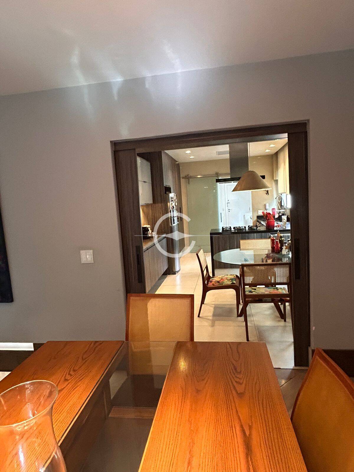 Apartamento à venda e aluguel com 4 quartos, 220m² - Foto 9