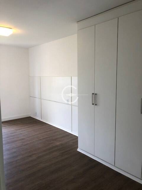 Apartamento para alugar com 4 quartos, 250m² - Foto 6