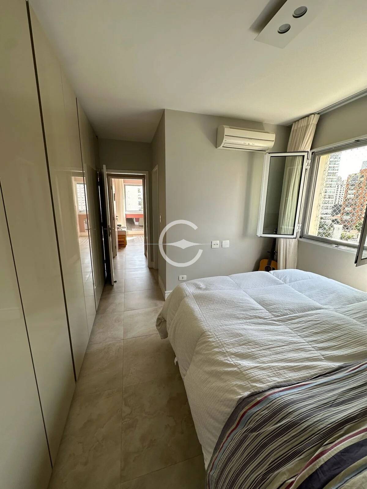 Apartamento à venda com 3 quartos, 114m² - Foto 10