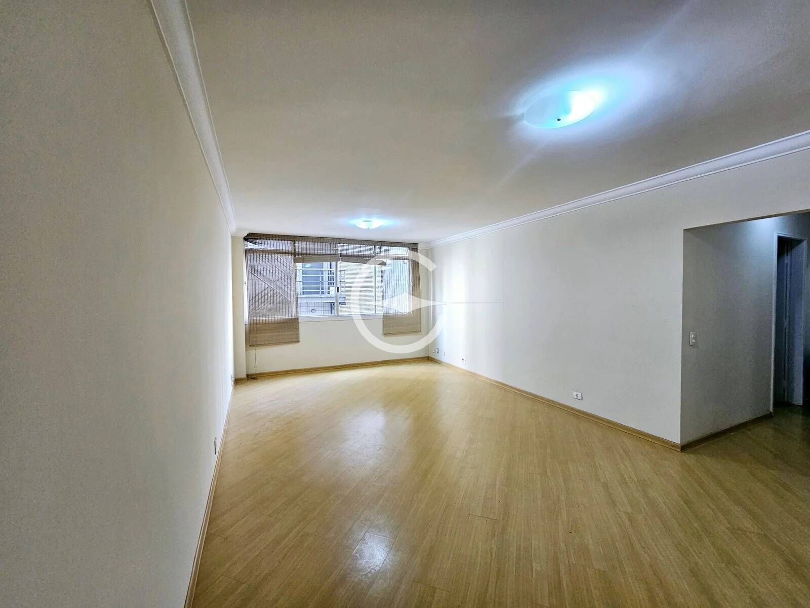 Apartamento à venda com 3 quartos, 134m² - Foto 1