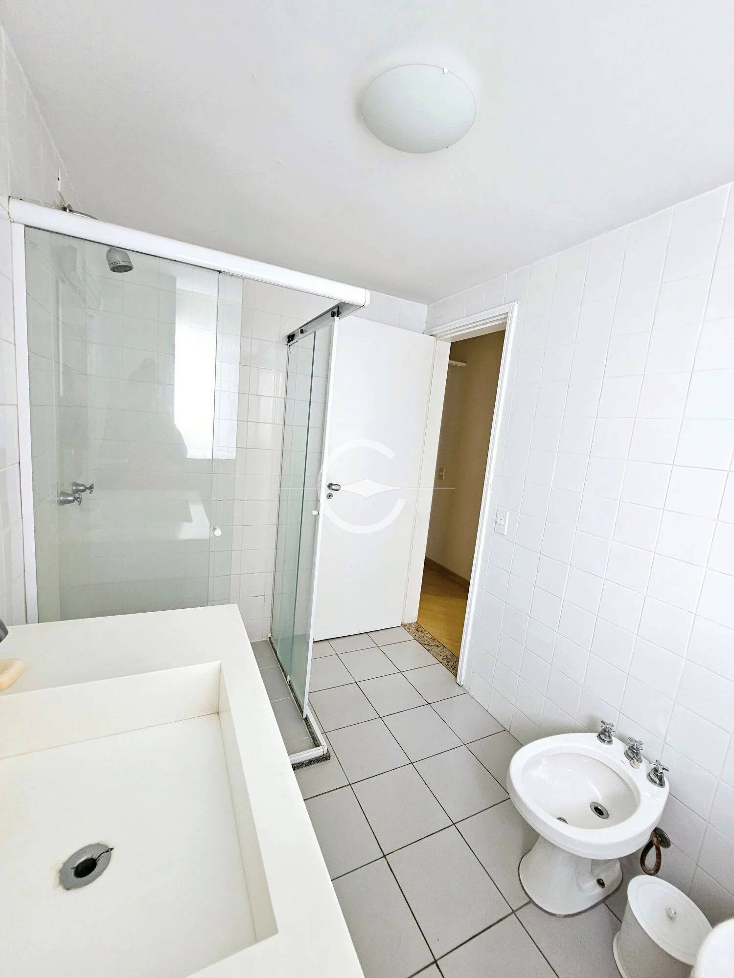 Apartamento à venda com 3 quartos, 134m² - Foto 9