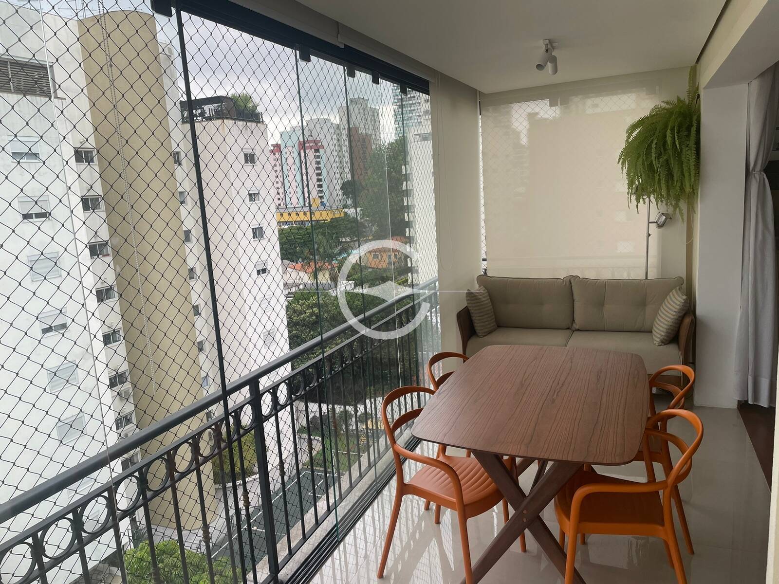 Apartamento à venda com 4 quartos, 200m² - Foto 7