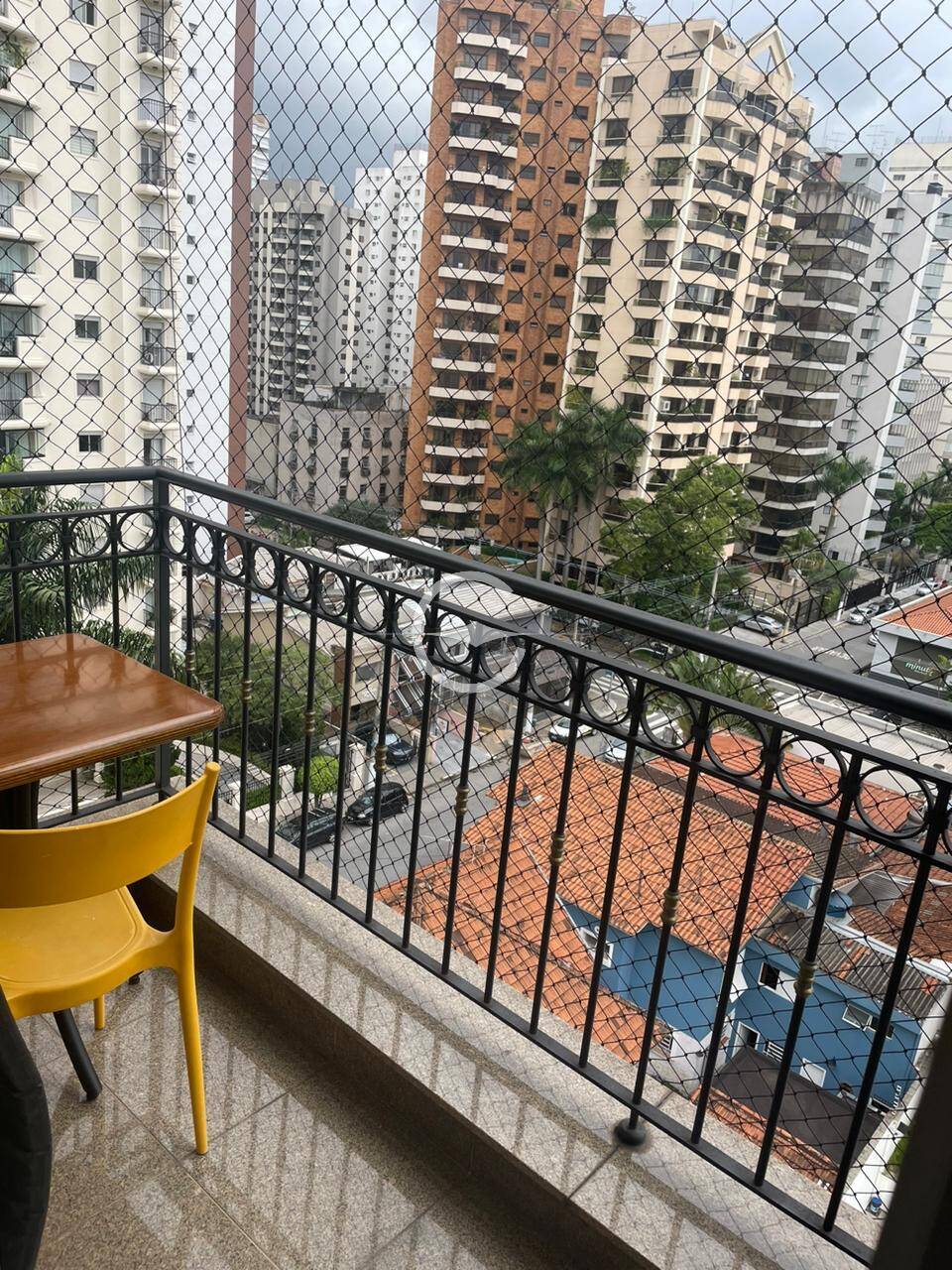 Apartamento à venda com 4 quartos, 200m² - Foto 11