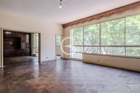 Apartamento à venda com 3 quartos, 220m² - Foto 1