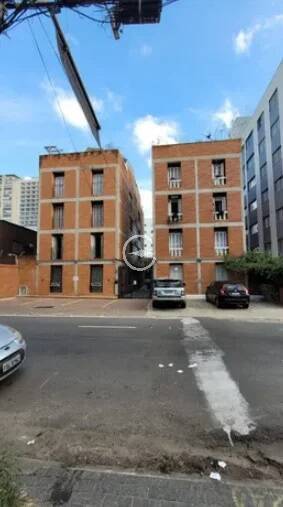 Apartamento à venda com 2 quartos, 72m² - Foto 33