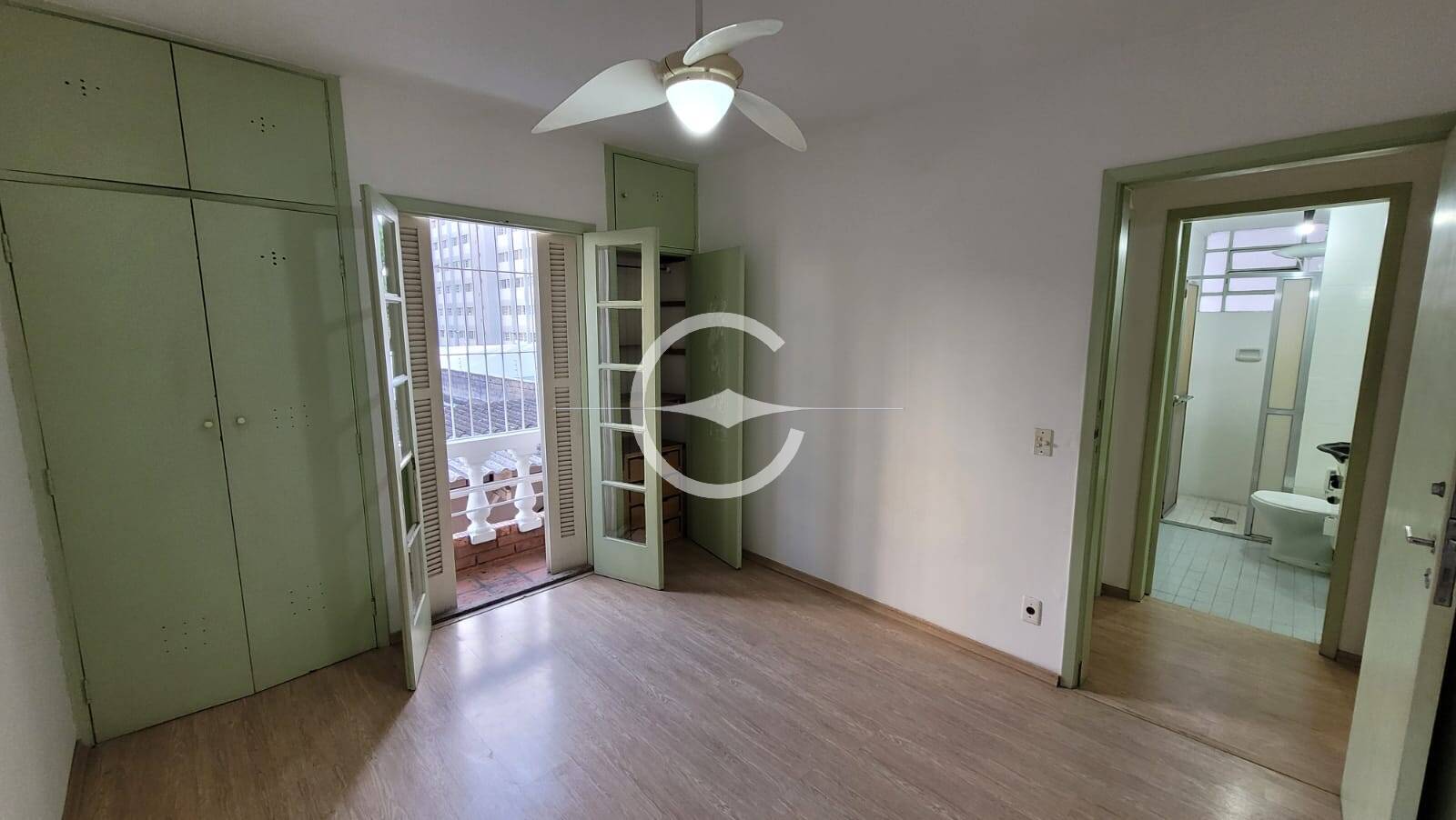 Apartamento à venda com 2 quartos, 72m² - Foto 32