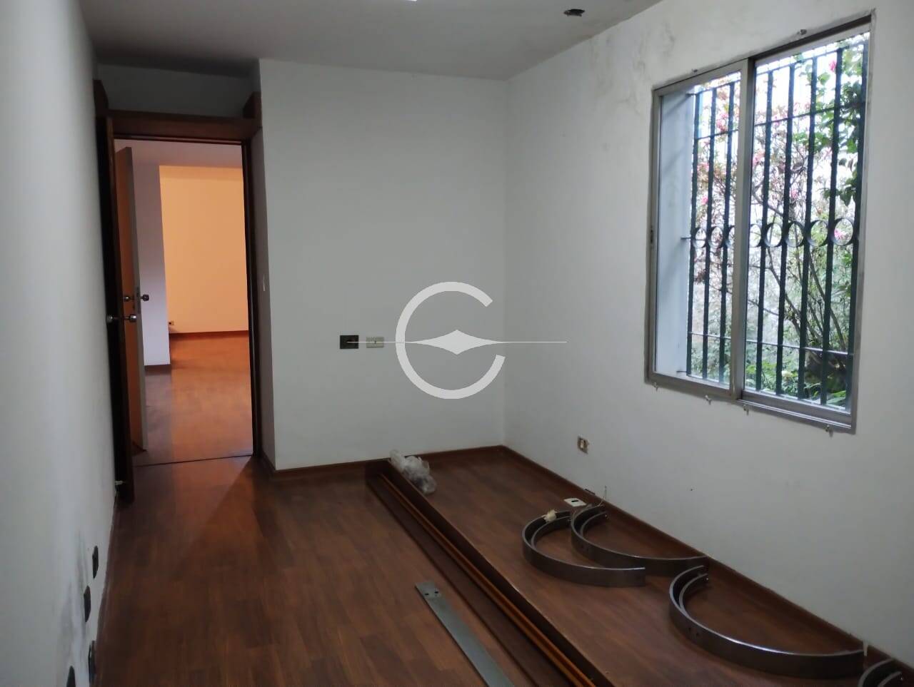 Casa à venda com 3 quartos, 450m² - Foto 10