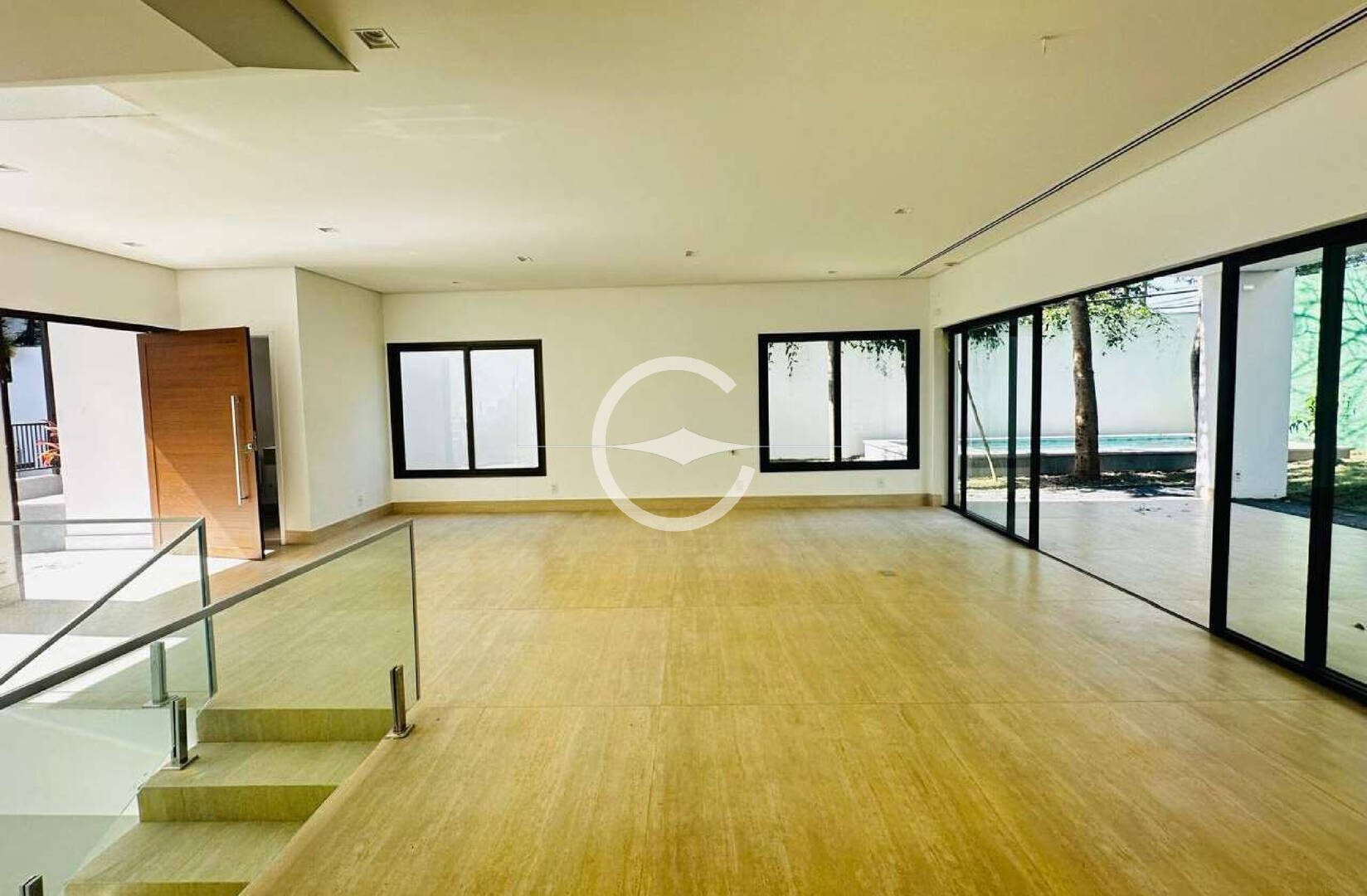 Casa à venda com 4 quartos, 650m² - Foto 4