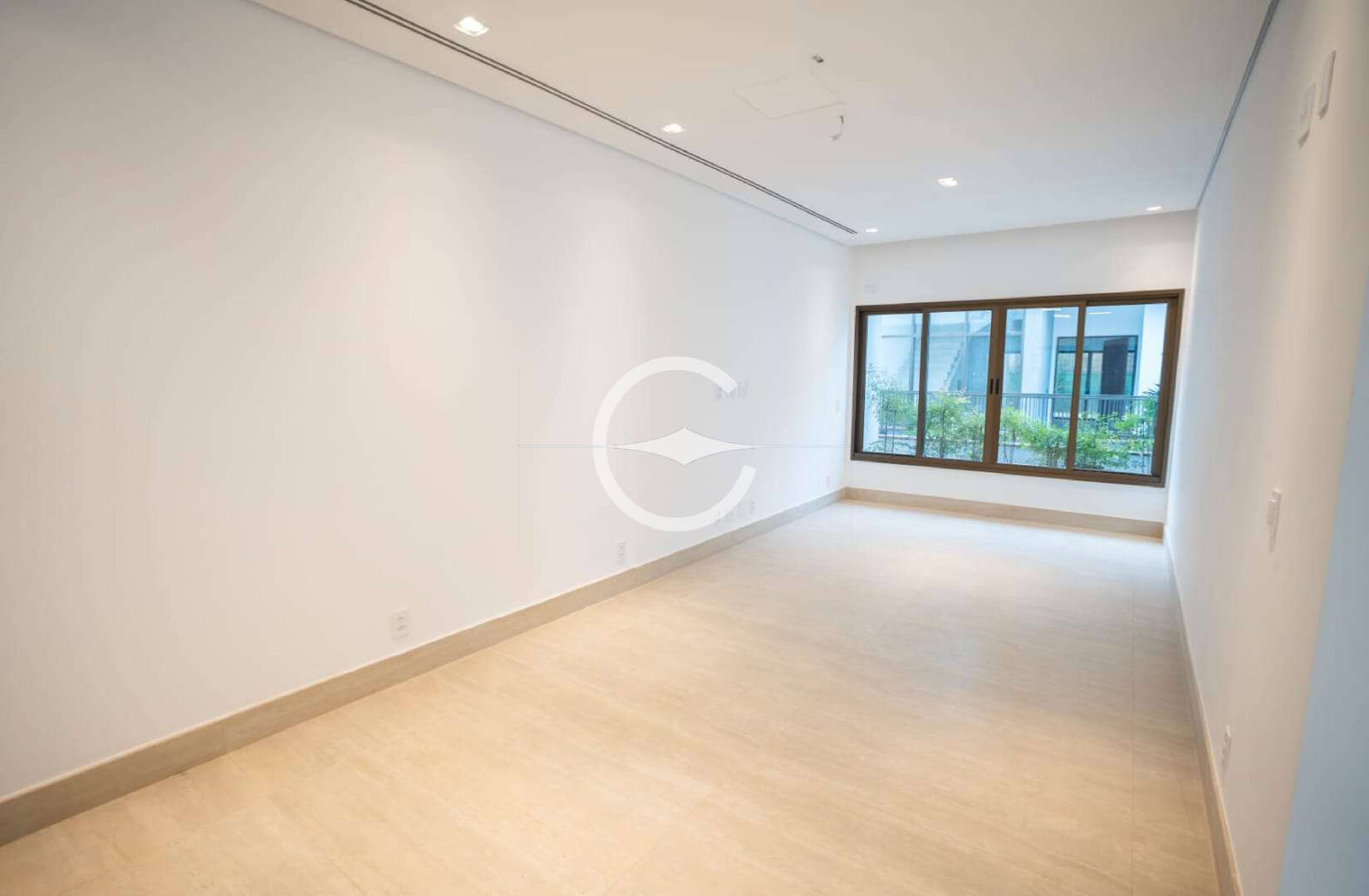 Casa à venda com 4 quartos, 650m² - Foto 6