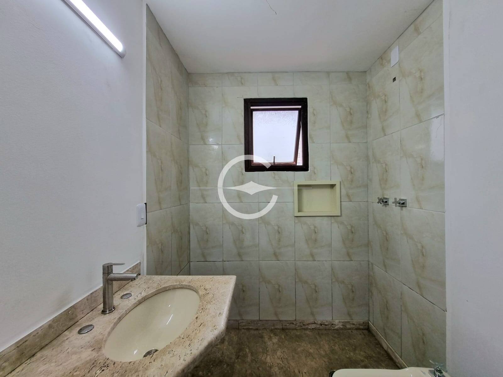 Apartamento à venda com 4 quartos, 236m² - Foto 18