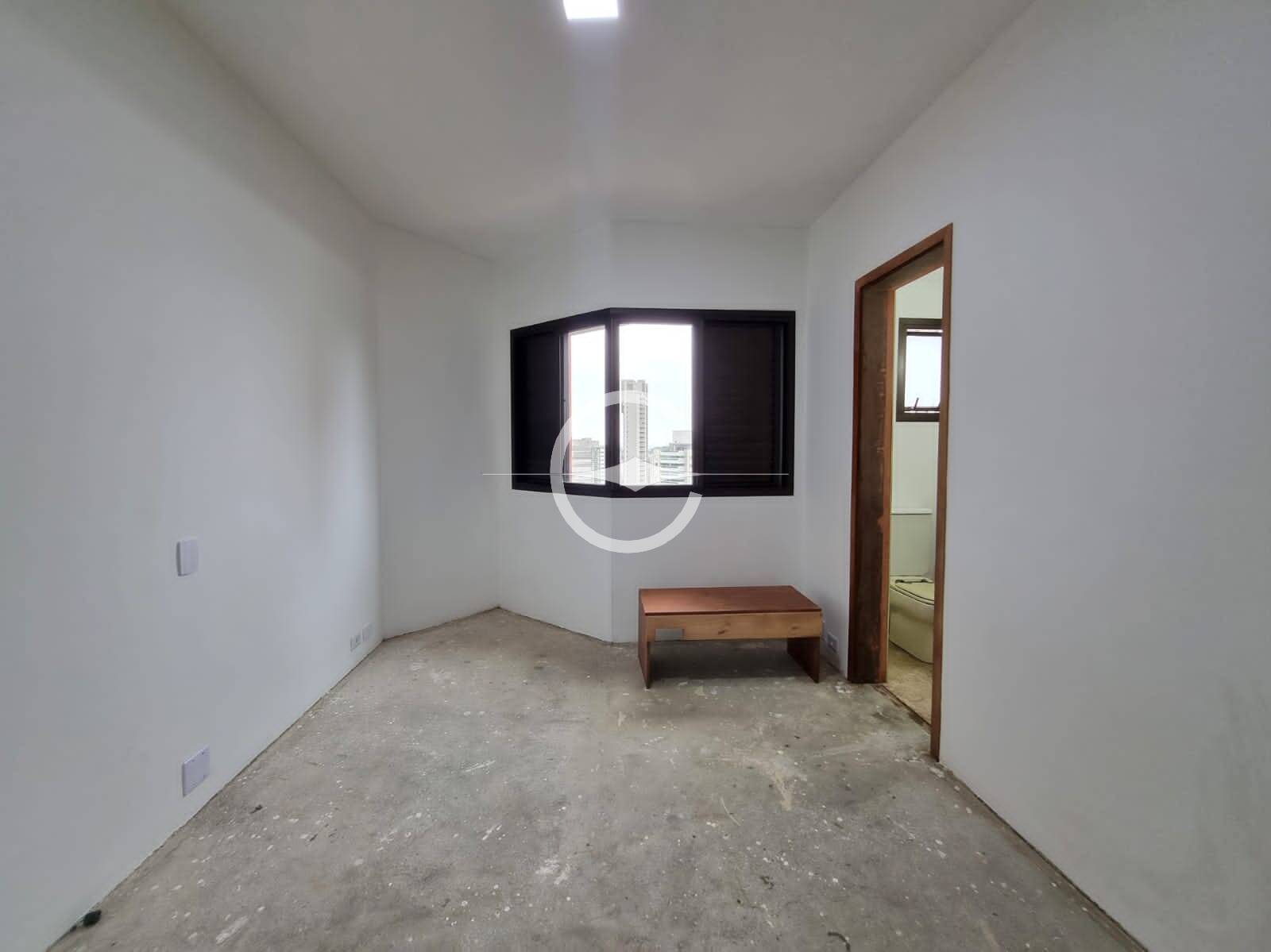 Apartamento à venda com 4 quartos, 236m² - Foto 19