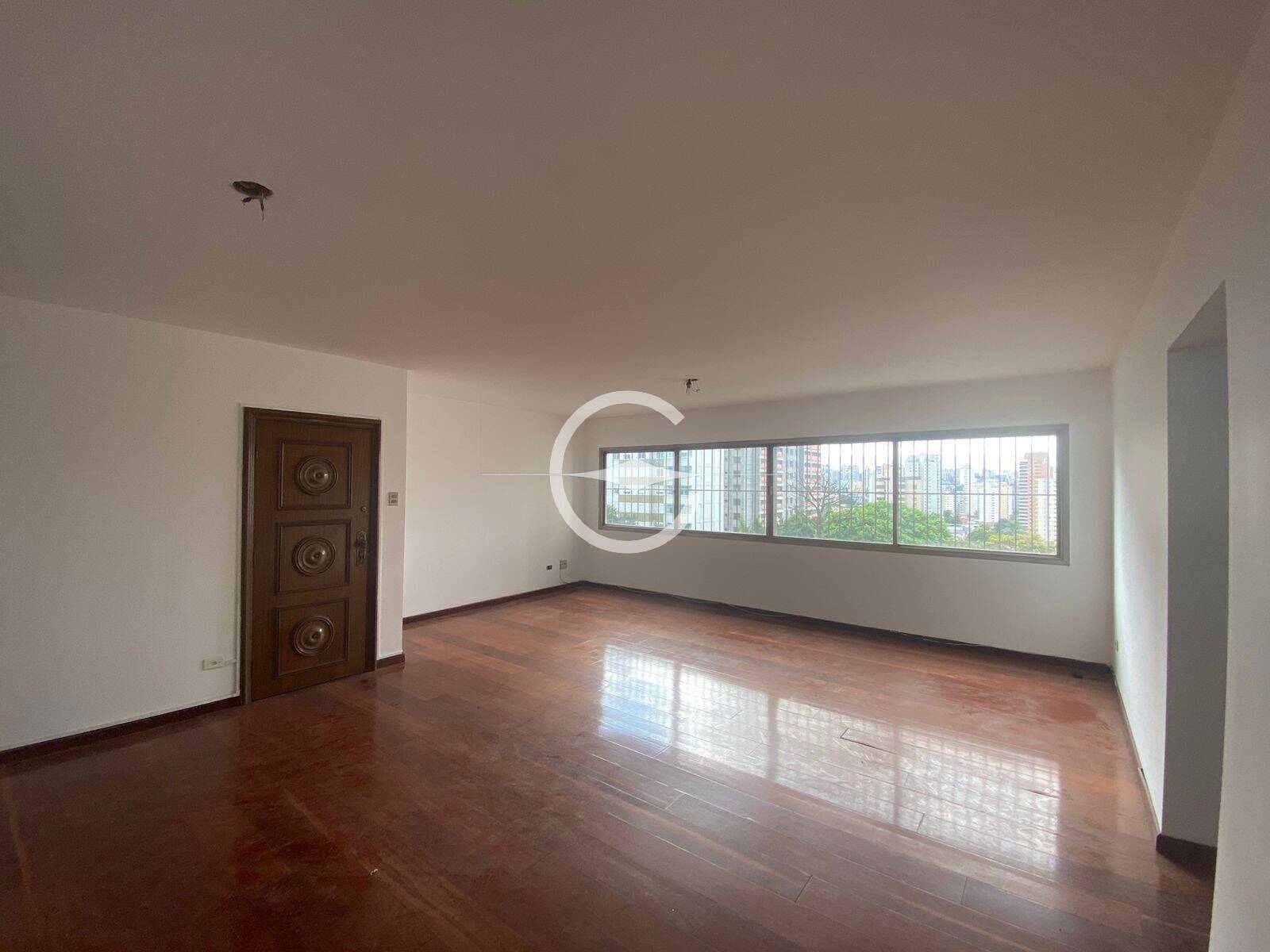 Apartamento à venda com 4 quartos, 154m² - Foto 2