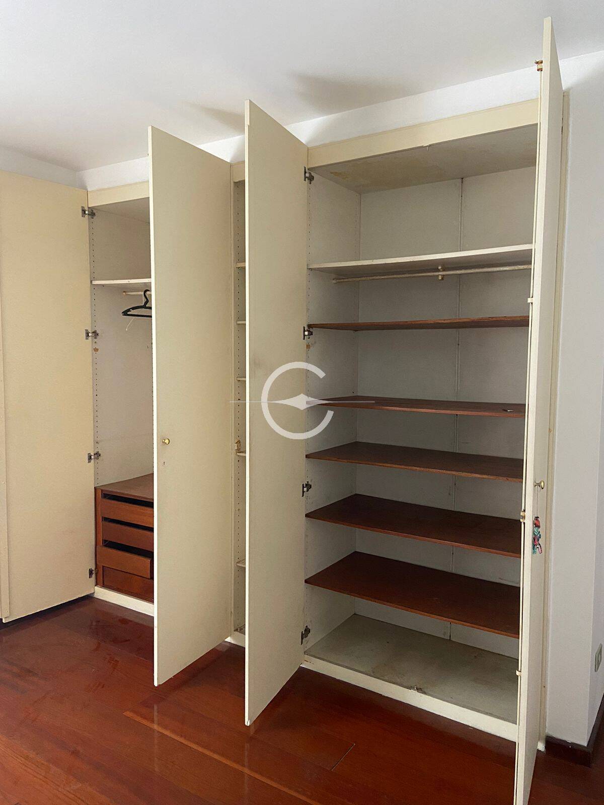 Apartamento à venda com 4 quartos, 154m² - Foto 9