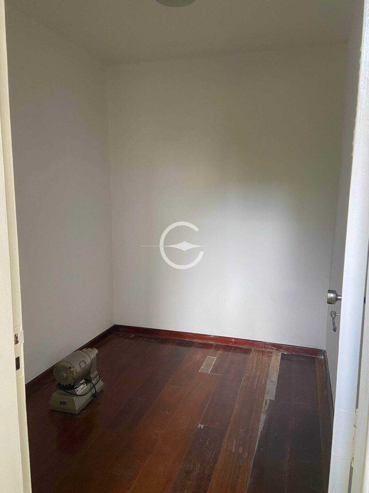 Apartamento à venda com 4 quartos, 154m² - Foto 21