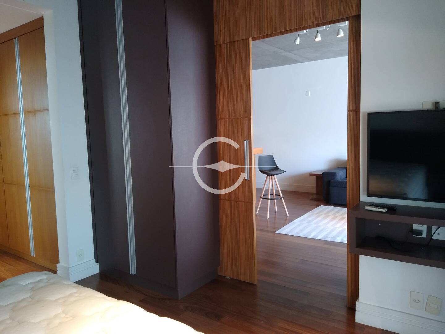 Apartamento para alugar com 1 quarto, 94m² - Foto 10