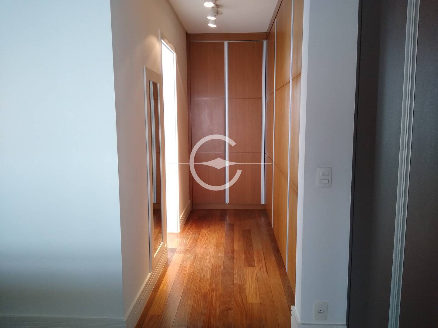 Apartamento para alugar com 1 quarto, 94m² - Foto 16