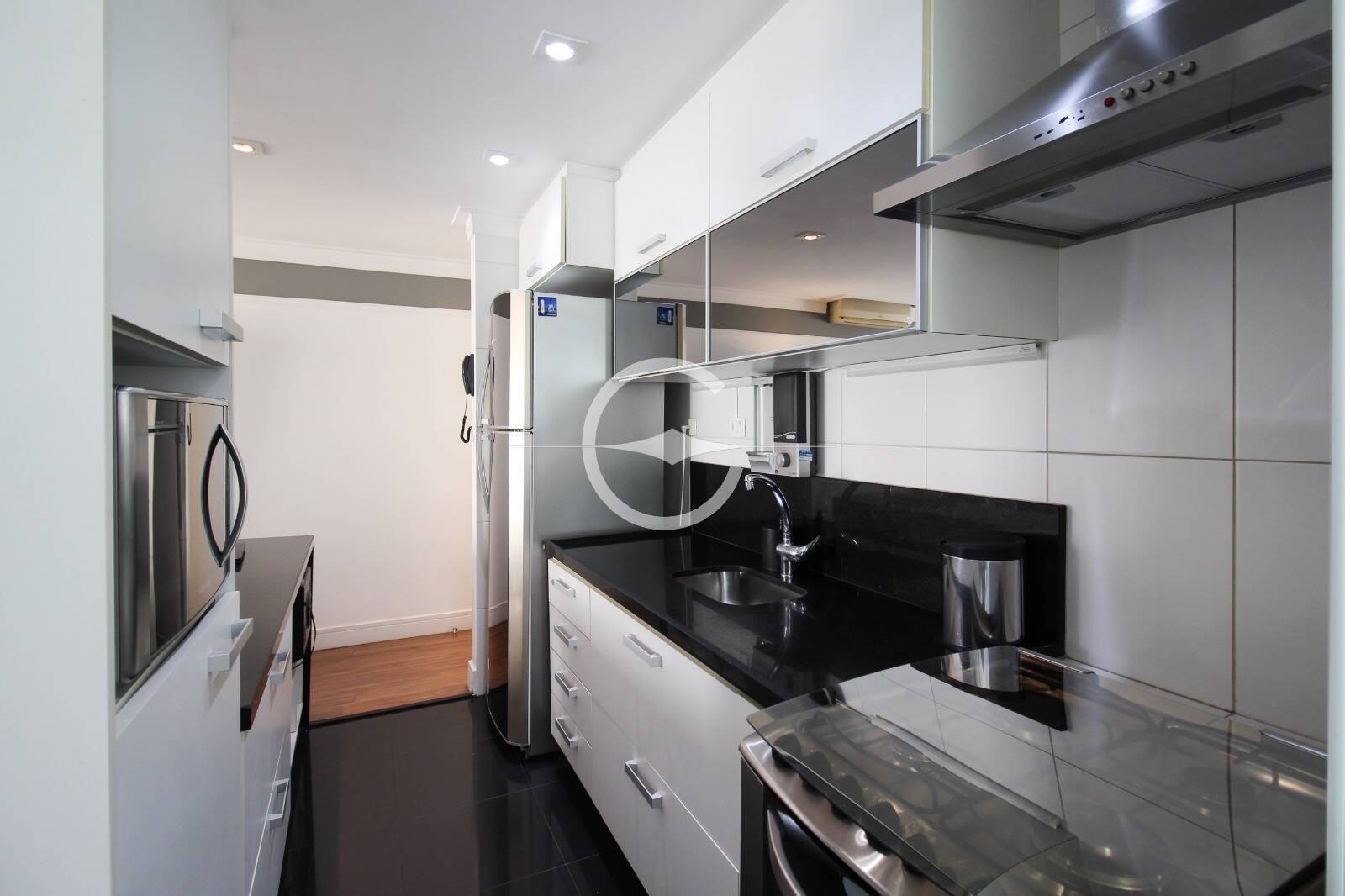 Apartamento à venda com 2 quartos, 60m² - Foto 5