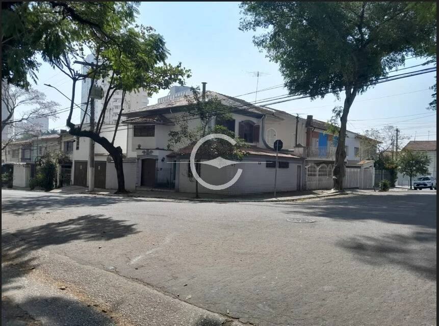 Casa à venda e aluguel com 3 quartos, 200m² - Foto 5