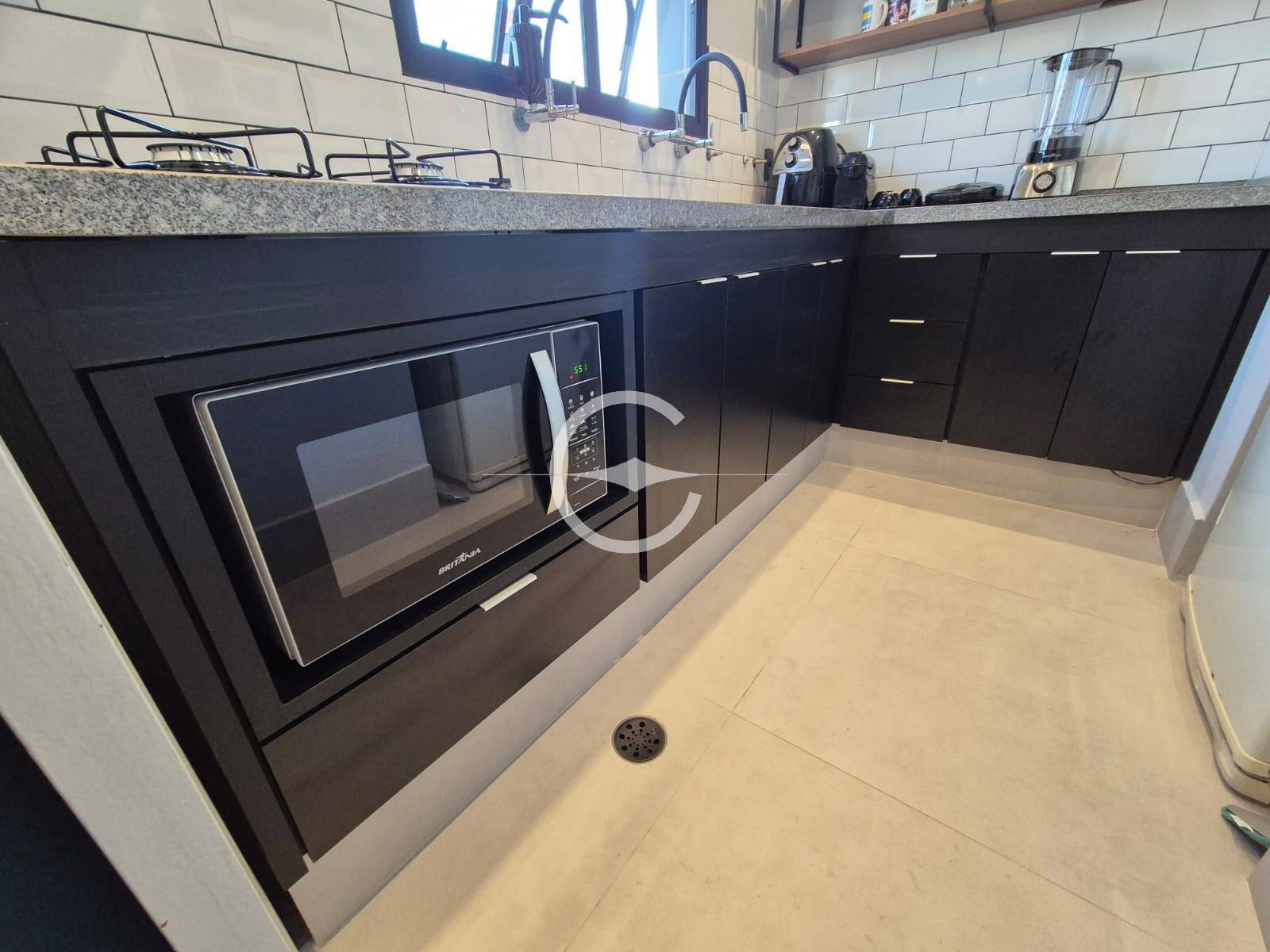 Apartamento à venda com 1 quarto, 43m² - Foto 4