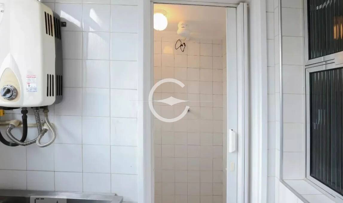 Apartamento à venda com 2 quartos, 75m² - Foto 13