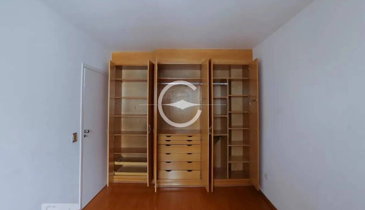 Apartamento à venda com 2 quartos, 75m² - Foto 7