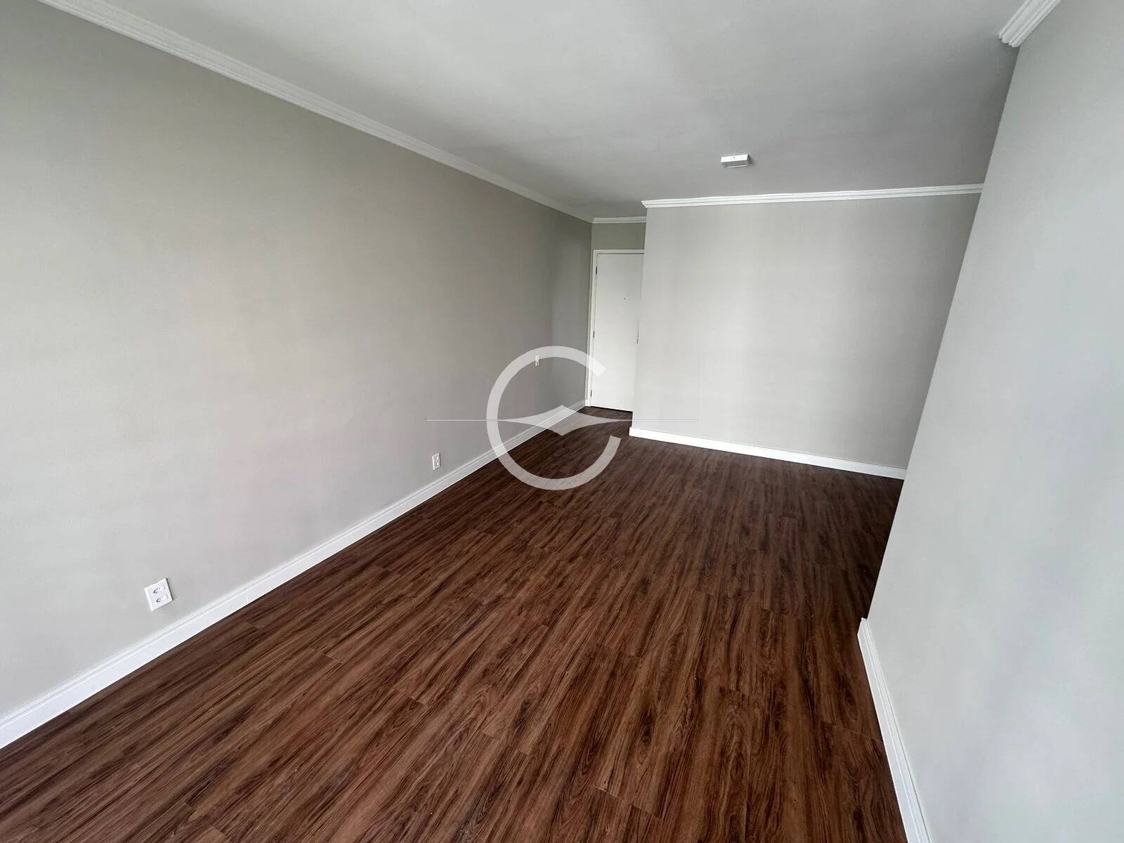 Apartamento à venda com 3 quartos, 79m² - Foto 1