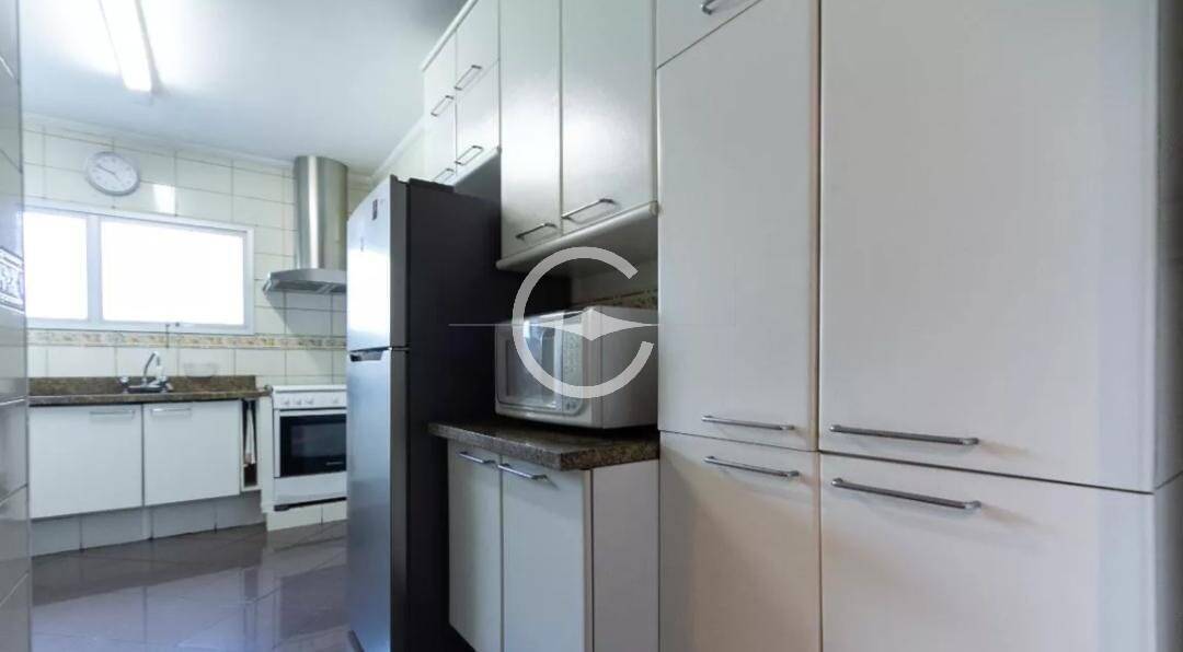 Apartamento à venda com 4 quartos, 240m² - Foto 9