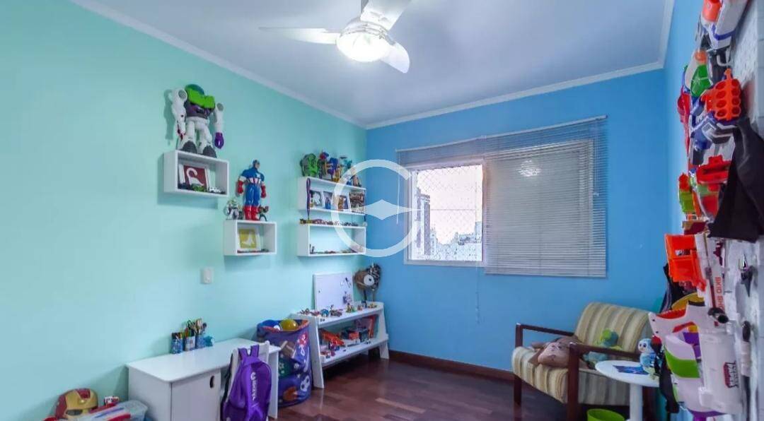 Apartamento à venda com 4 quartos, 240m² - Foto 30