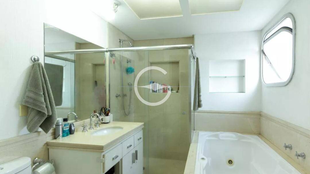 Apartamento à venda com 4 quartos, 240m² - Foto 34