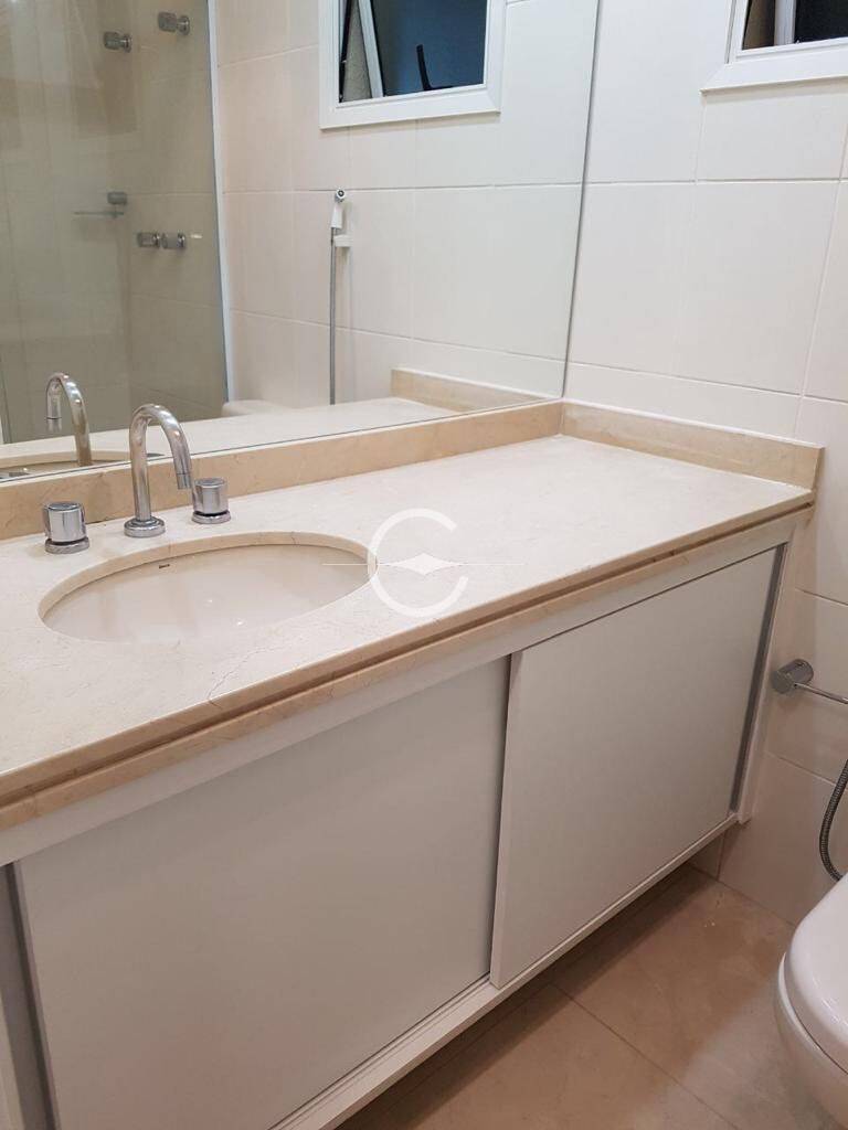 Apartamento para alugar com 2 quartos, 71m² - Foto 12