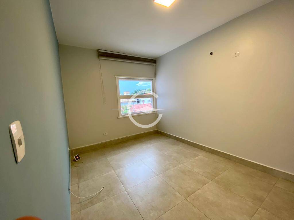 Casa à venda e aluguel com 3 quartos, 250m² - Foto 19