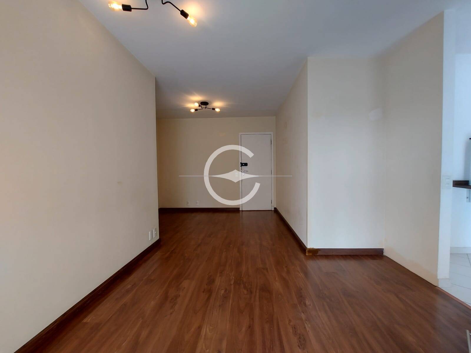 Apartamento para alugar com 2 quartos, 57m² - Foto 7