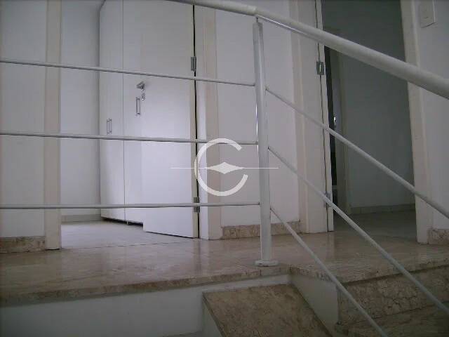 Casa à venda com 3 quartos, 200m² - Foto 8