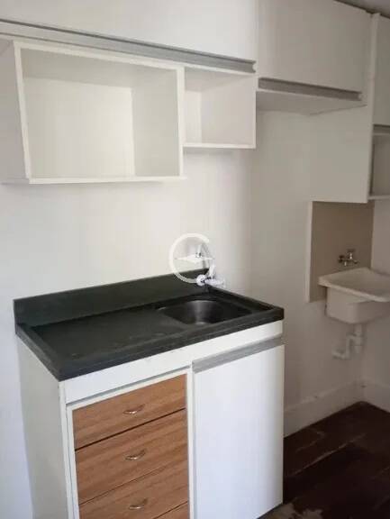 Apartamento à venda com 1 quarto, 42m² - Foto 1