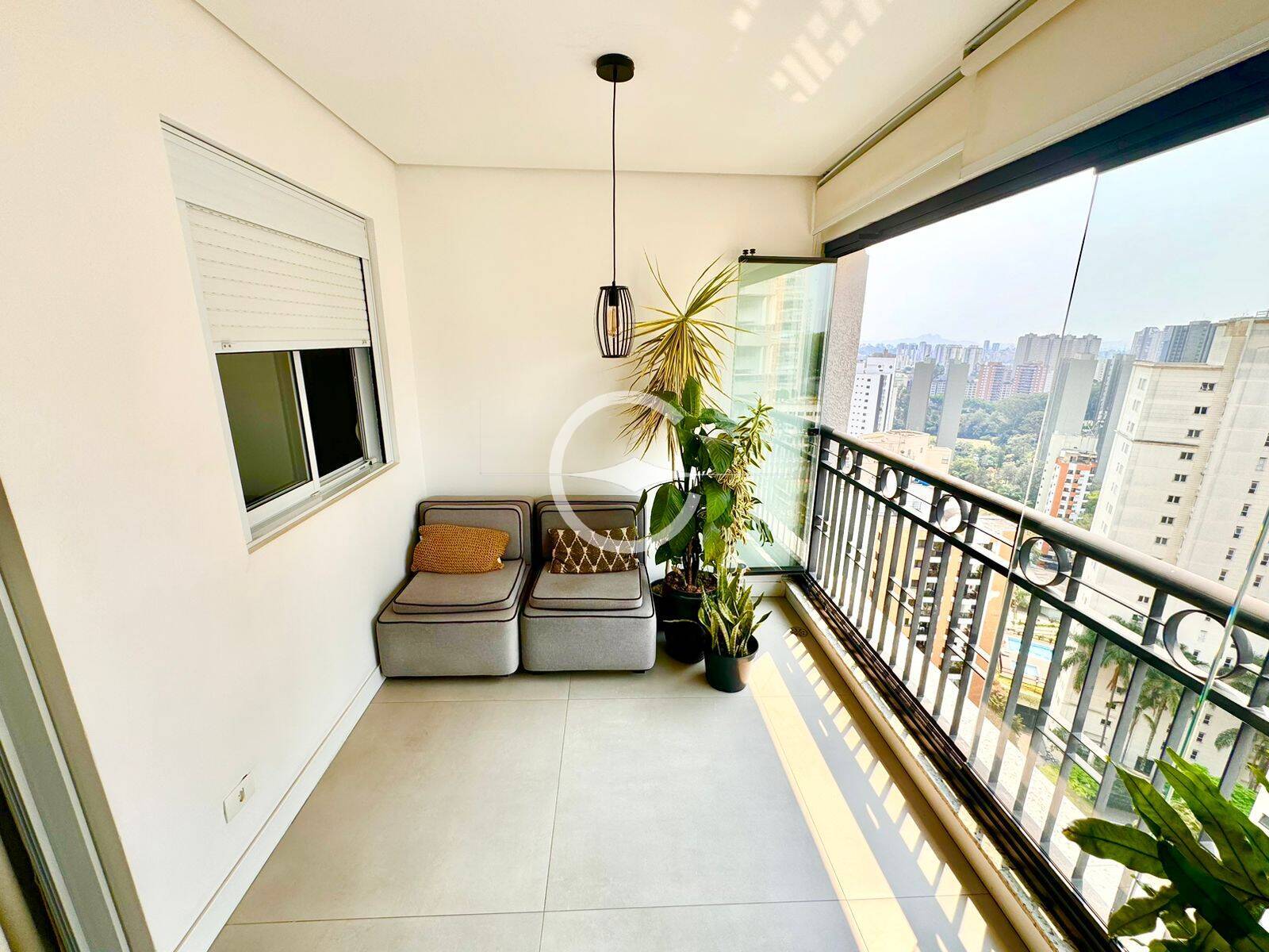 Apartamento à venda com 2 quartos, 68m² - Foto 5