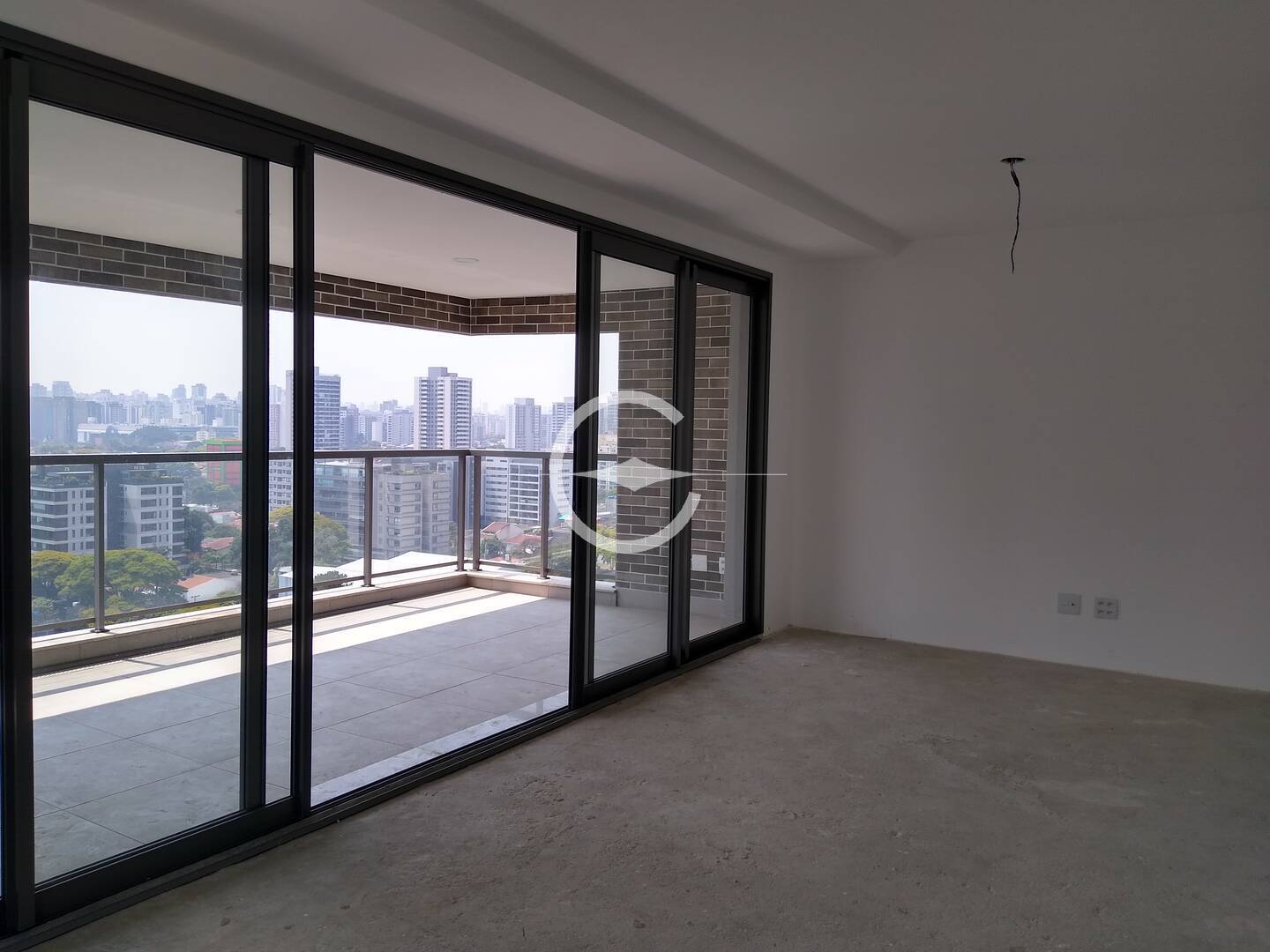 Apartamento à venda com 3 quartos, 141m² - Foto 3