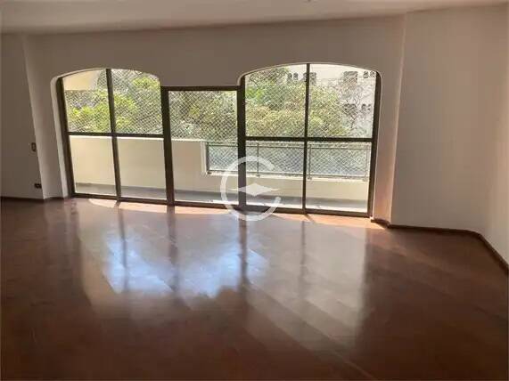 Apartamento à venda com 3 quartos, 138m² - Foto 1