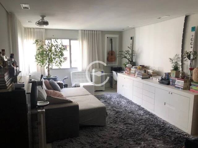 Apartamento à venda com 3 quartos, 128m² - Foto 2